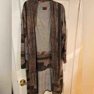 ISLE Sweater Set- Patterned Size Large